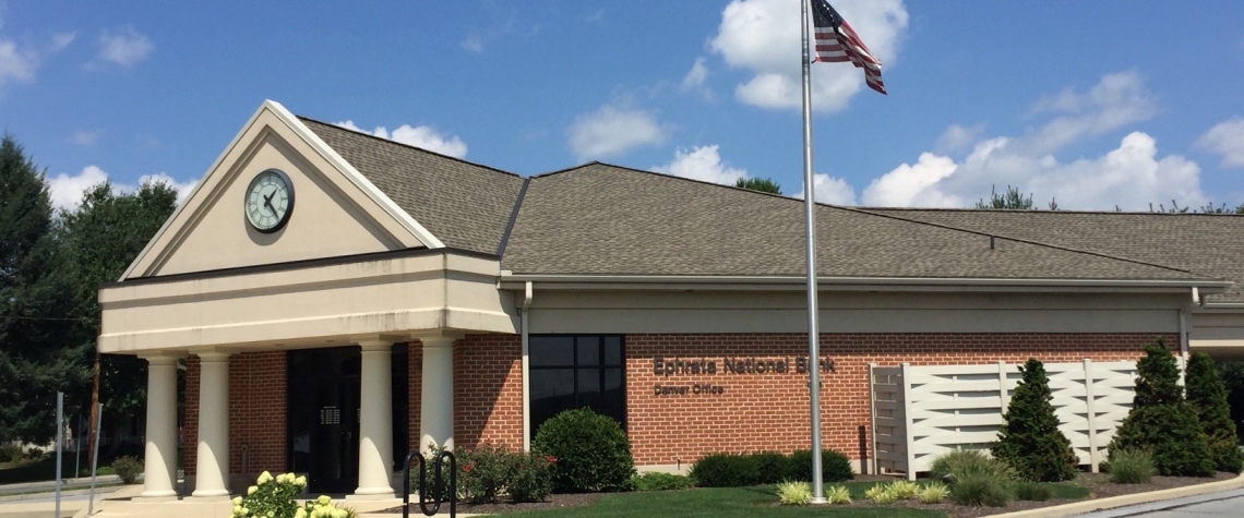 Exterior image of the Ephrata National Bank in the Denver PA location