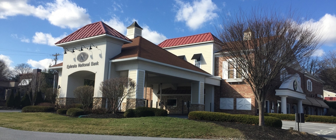 Exterior image of the Ephrata National Bank in the Leola PA location