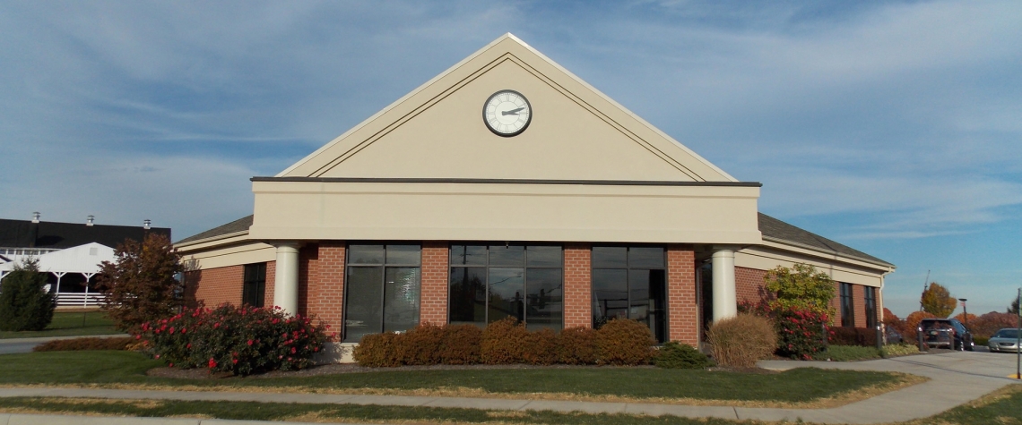 Exterior image of the Ephrata National Bank in the Manheim PA location