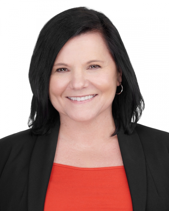 Joanne HOffert 2021(vertical) (2) Joanne Hoffert